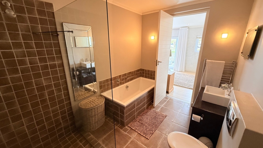 To Let 2 Bedroom Property for Rent in Thesen Islands Western Cape